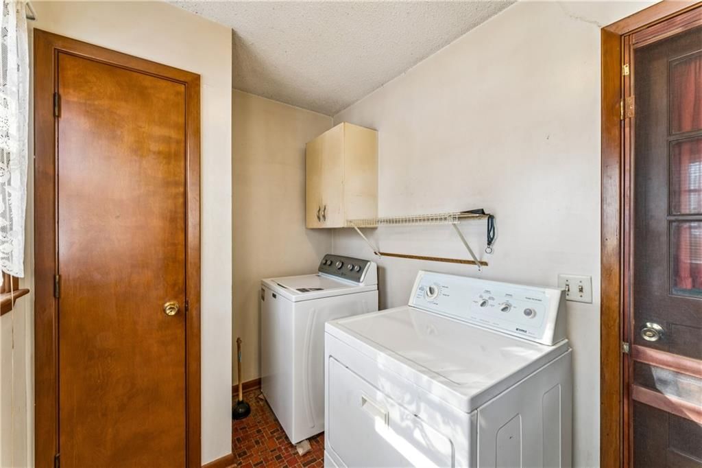 502 Crest Drive — photo 33