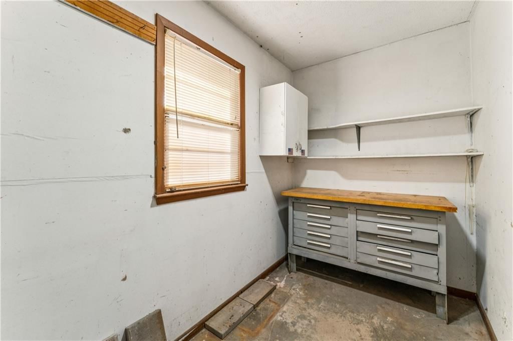 502 Crest Drive — photo 35