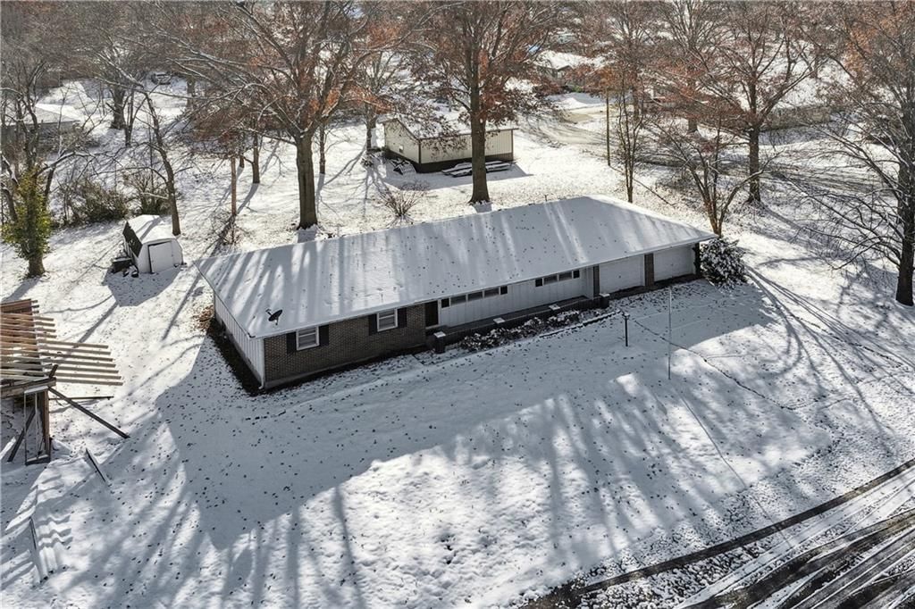 502 Crest Drive — photo 36
