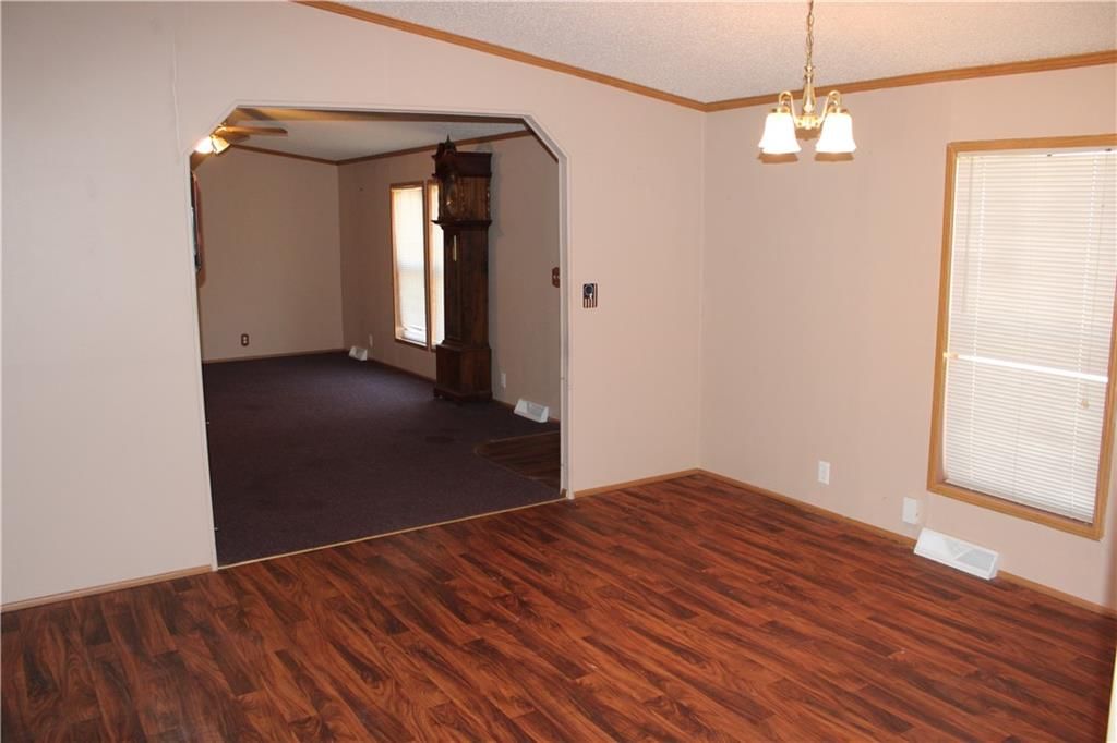 401 S Carbon Street — photo 3