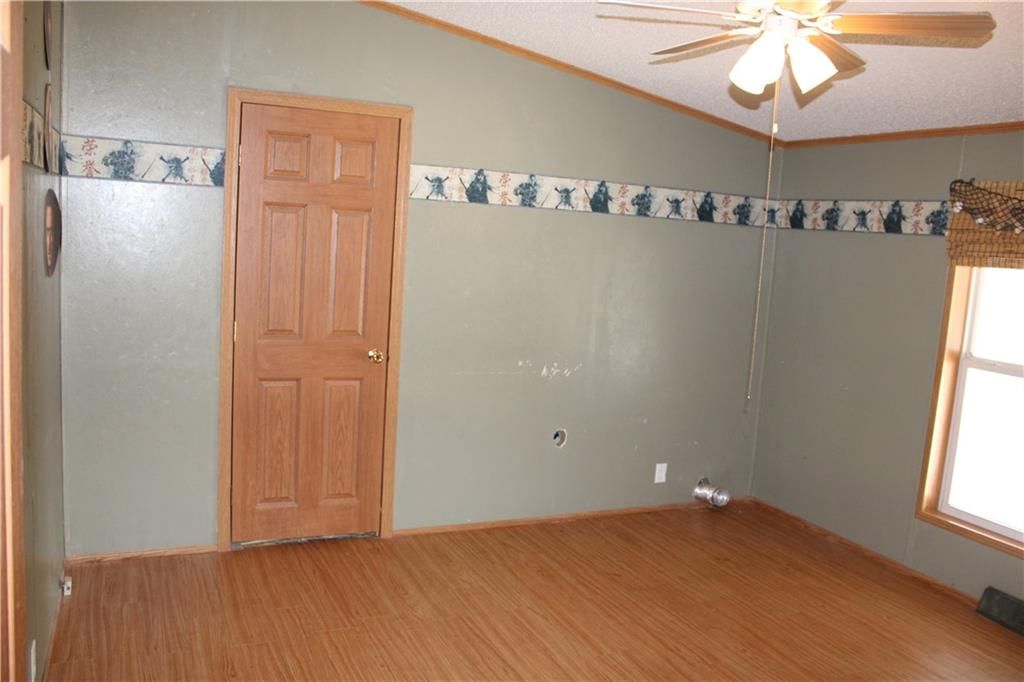 401 S Carbon Street — photo 16
