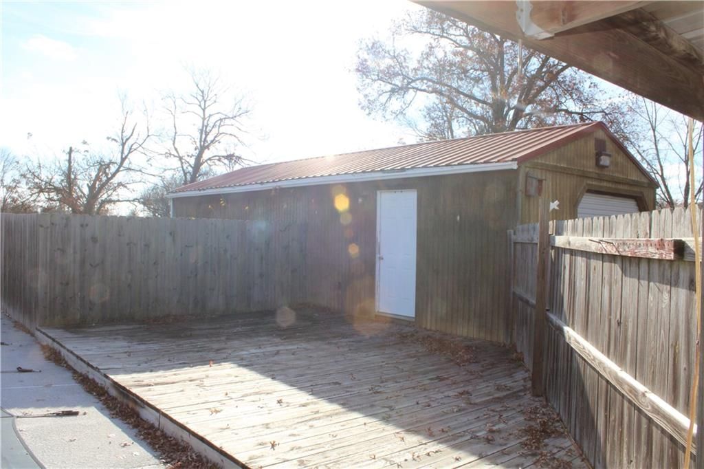 401 S Carbon Street — photo 23