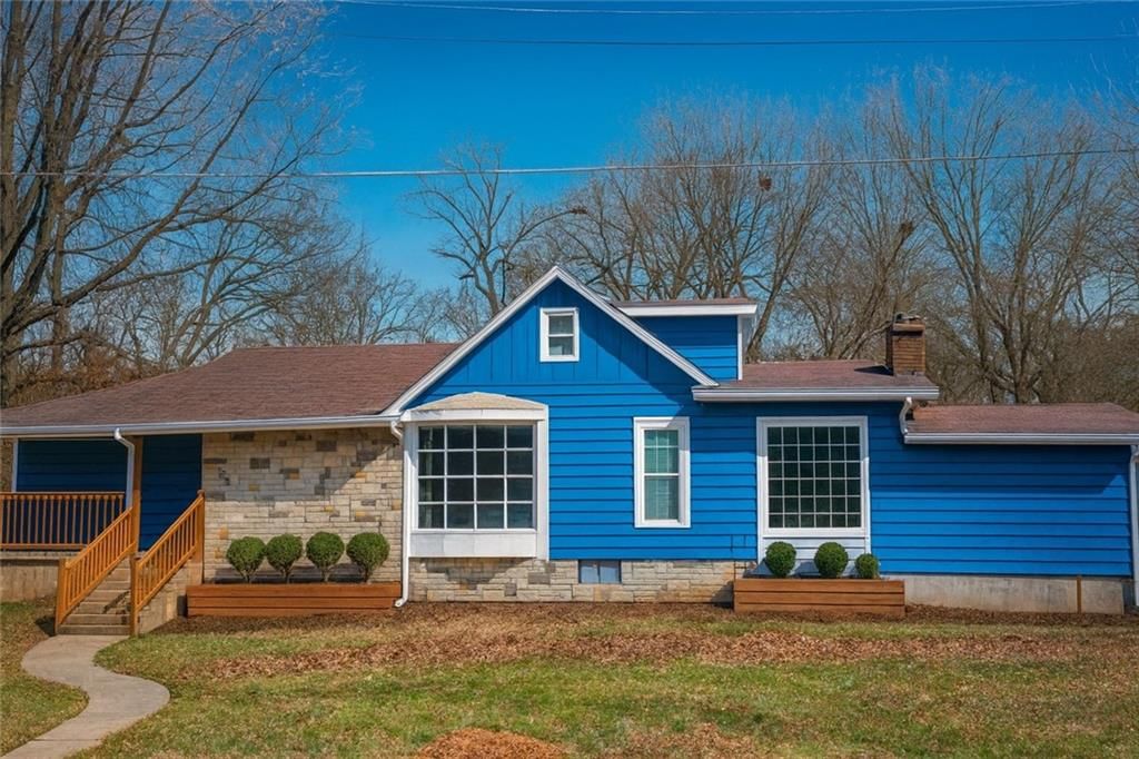 320 N Fairview Avenue, Liberty, MO