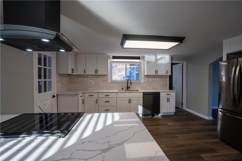 320 N Fairview Avenue — photo 10