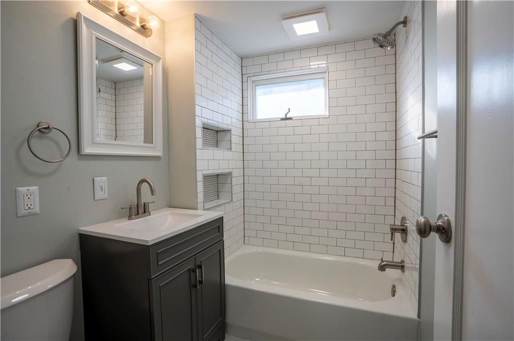 320 N Fairview Avenue — photo 15