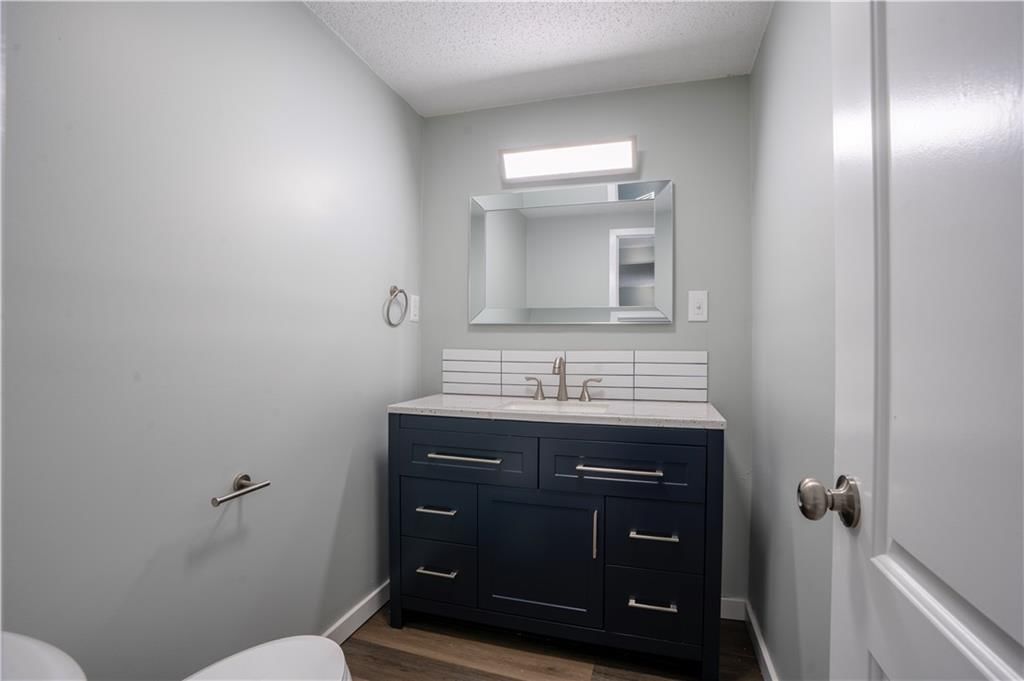 320 N Fairview Avenue — photo 17