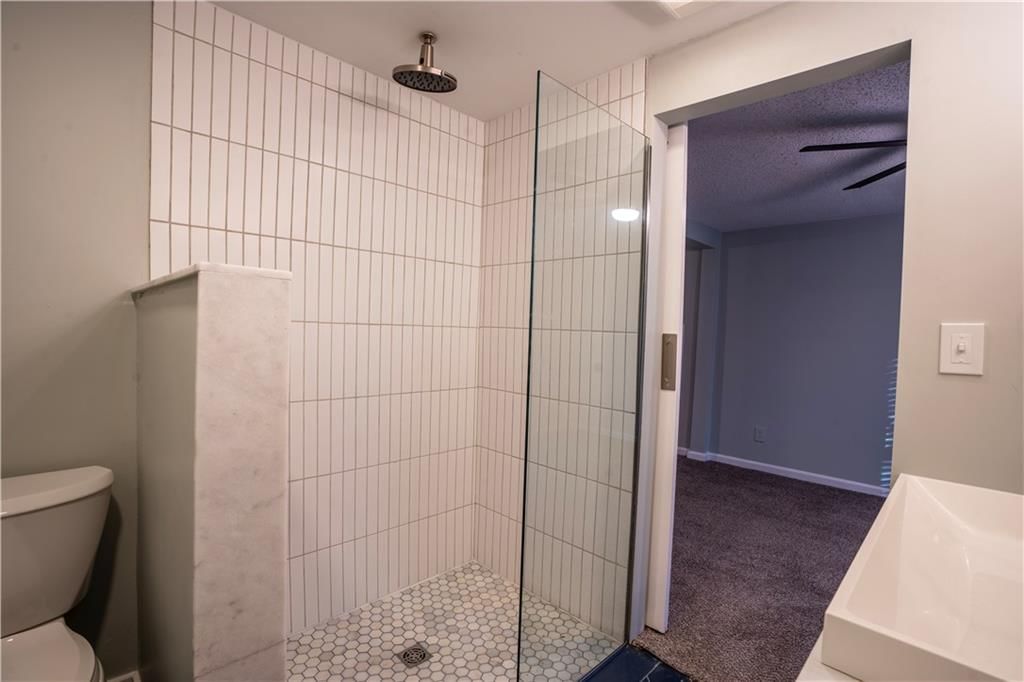 320 N Fairview Avenue — photo 21