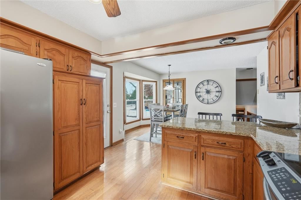 322 N Cherry Street — photo 12