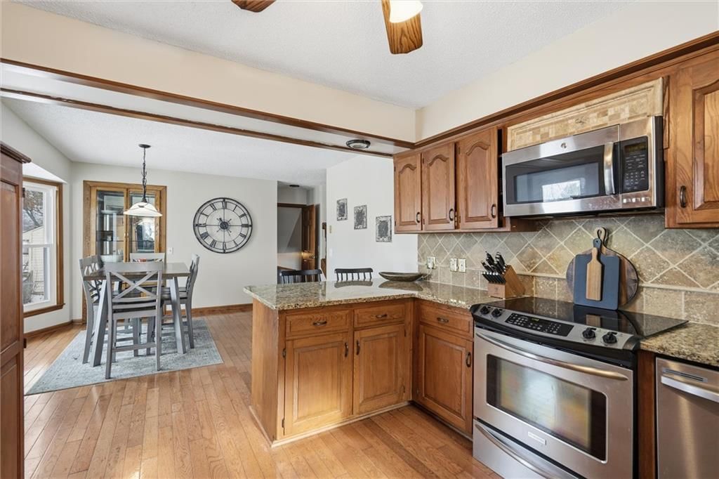 322 N Cherry Street — photo 13