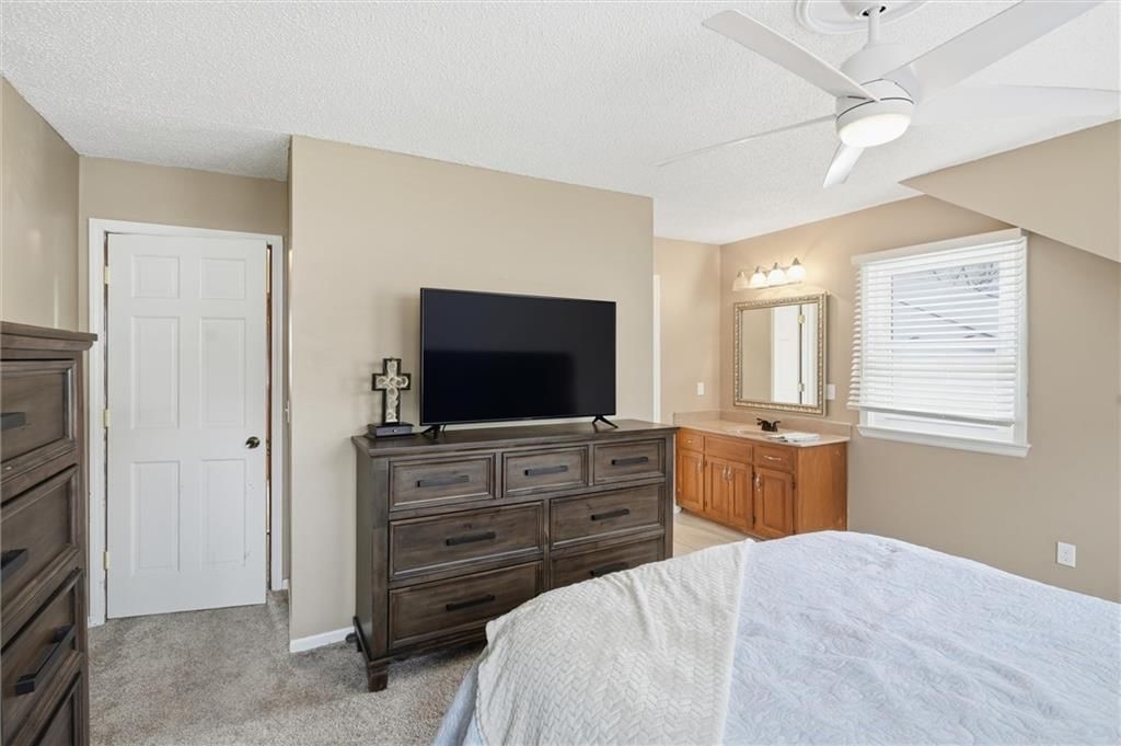 322 N Cherry Street — photo 18