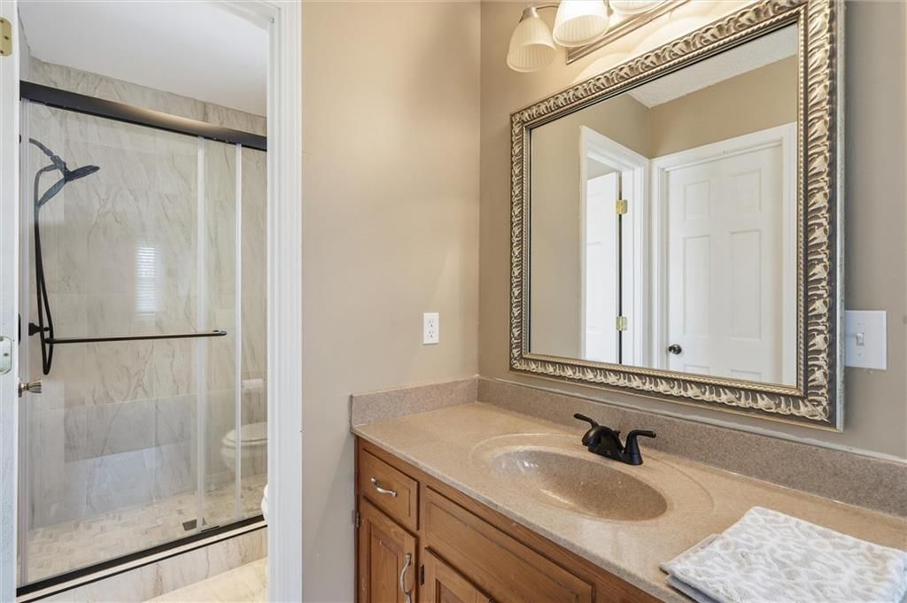 322 N Cherry Street — photo 19