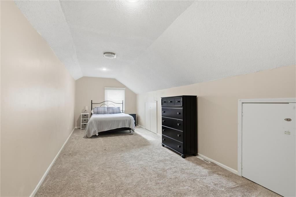322 N Cherry Street — photo 21