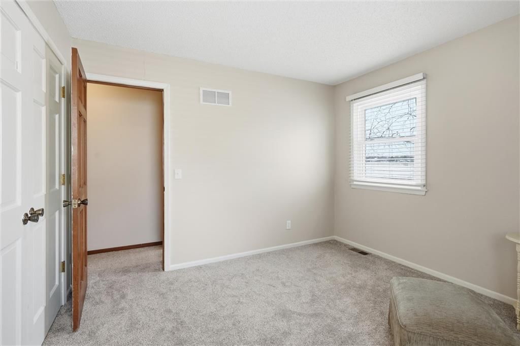 322 N Cherry Street — photo 26