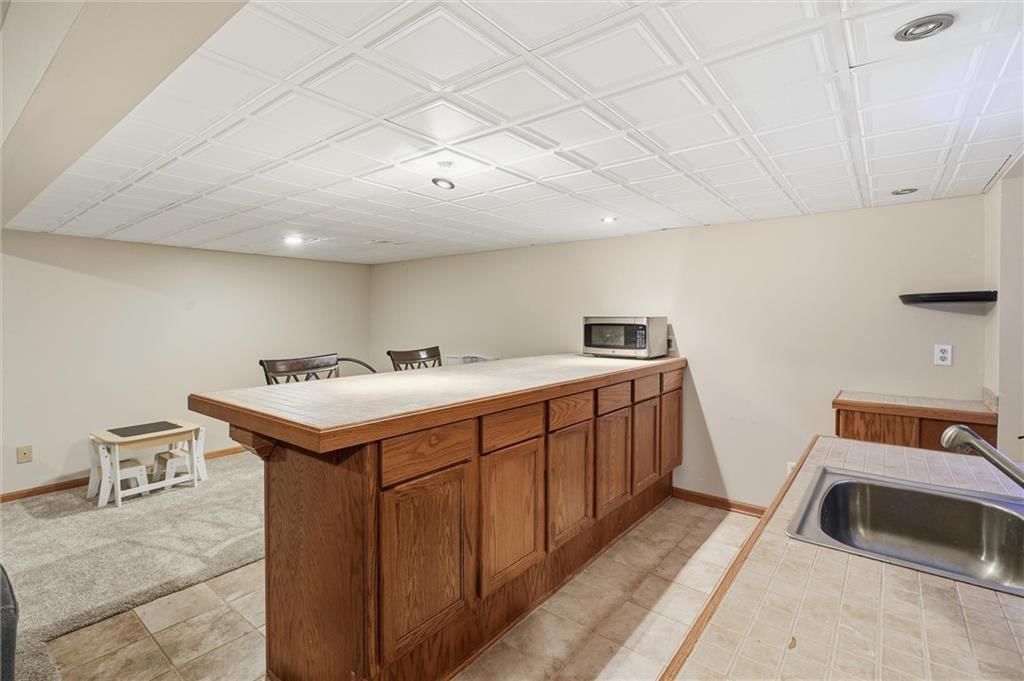 322 N Cherry Street — photo 34