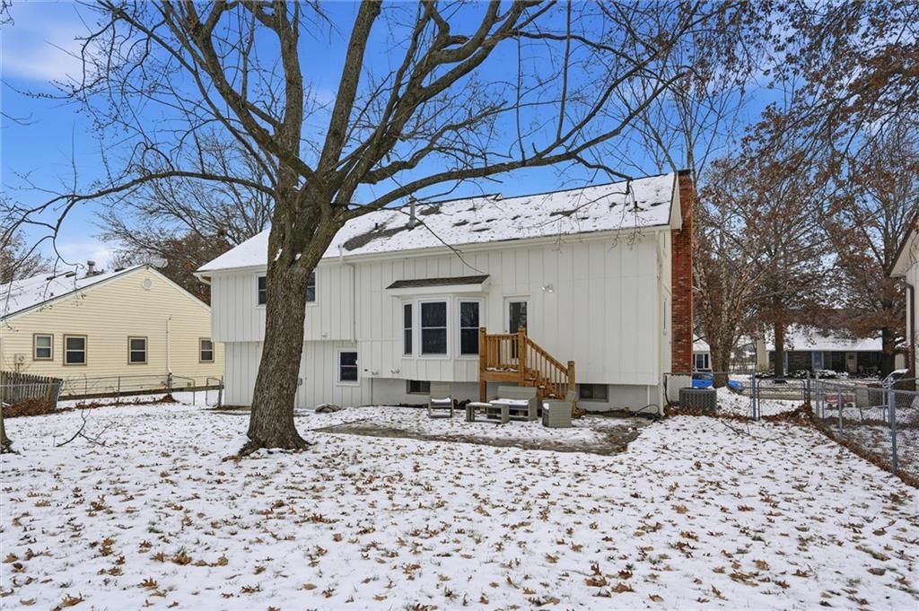322 N Cherry Street — photo 40