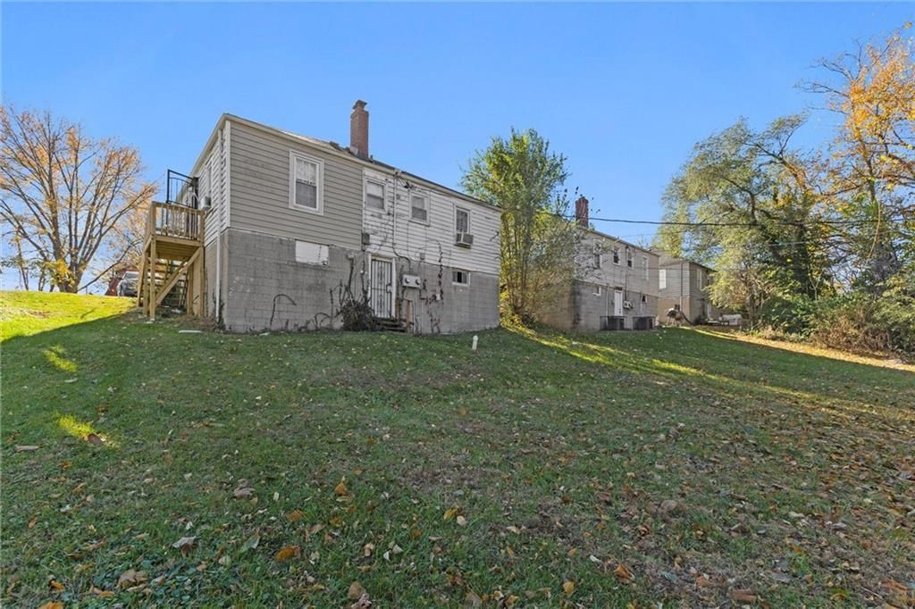 1132-1134 Everett Avenue — photo 14