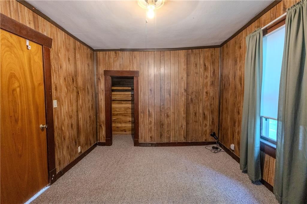 1104 W 4th Street — photo 12