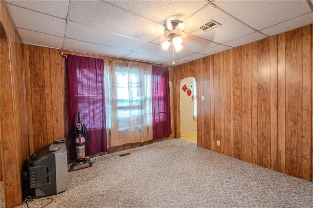 1104 W 4th Street — photo 13