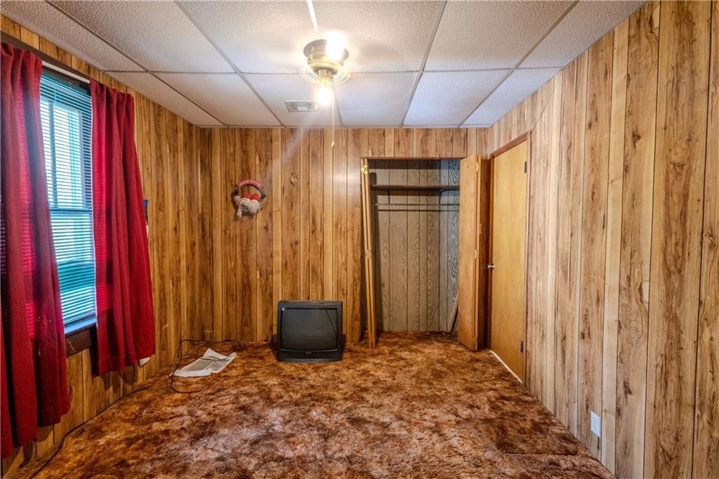 1104 W 4th Street — photo 18