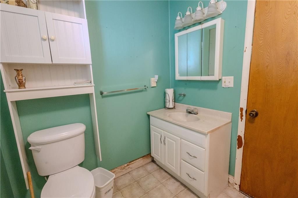 1104 W 4th Street — photo 23