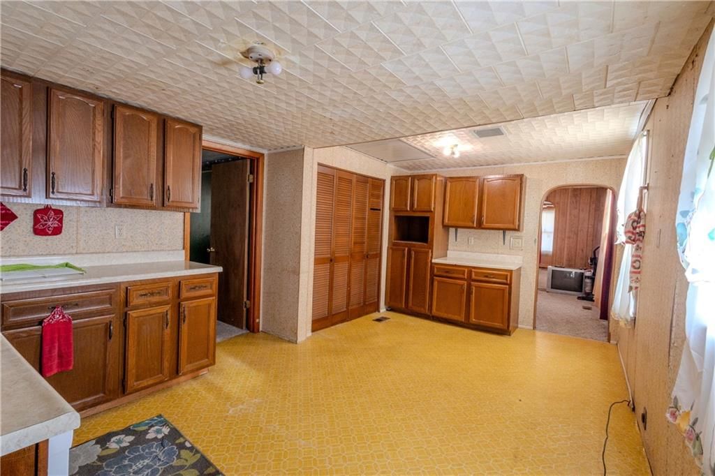 1104 W 4th Street — photo 25