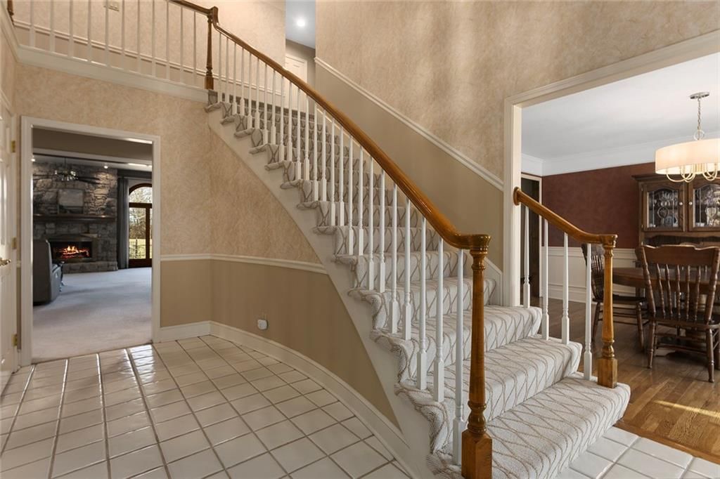8917 Lambert Drive — photo 3