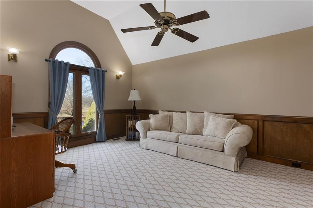 8917 Lambert Drive — photo 5