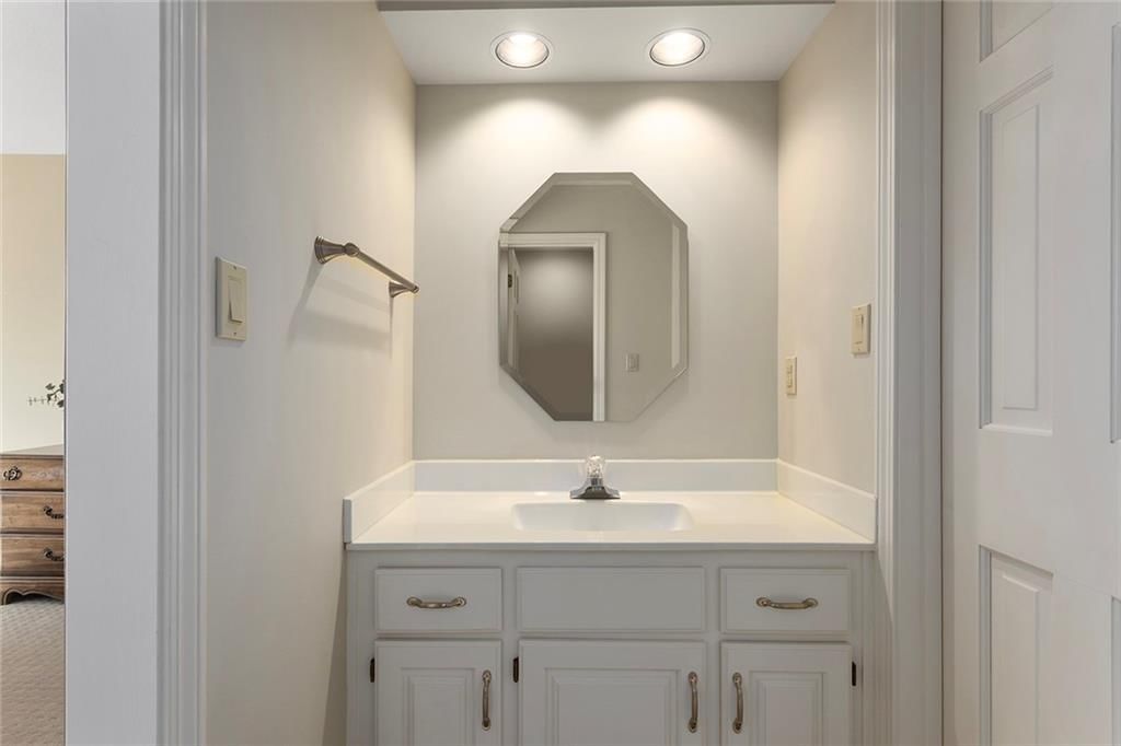 8917 Lambert Drive — photo 32