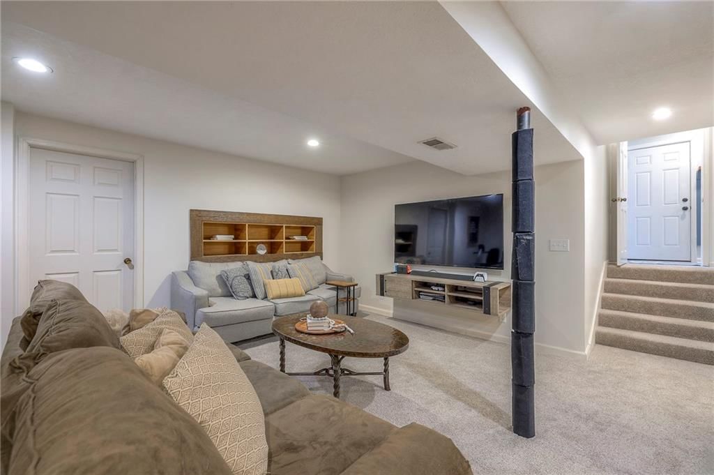 16207 W 136th Street — photo 38