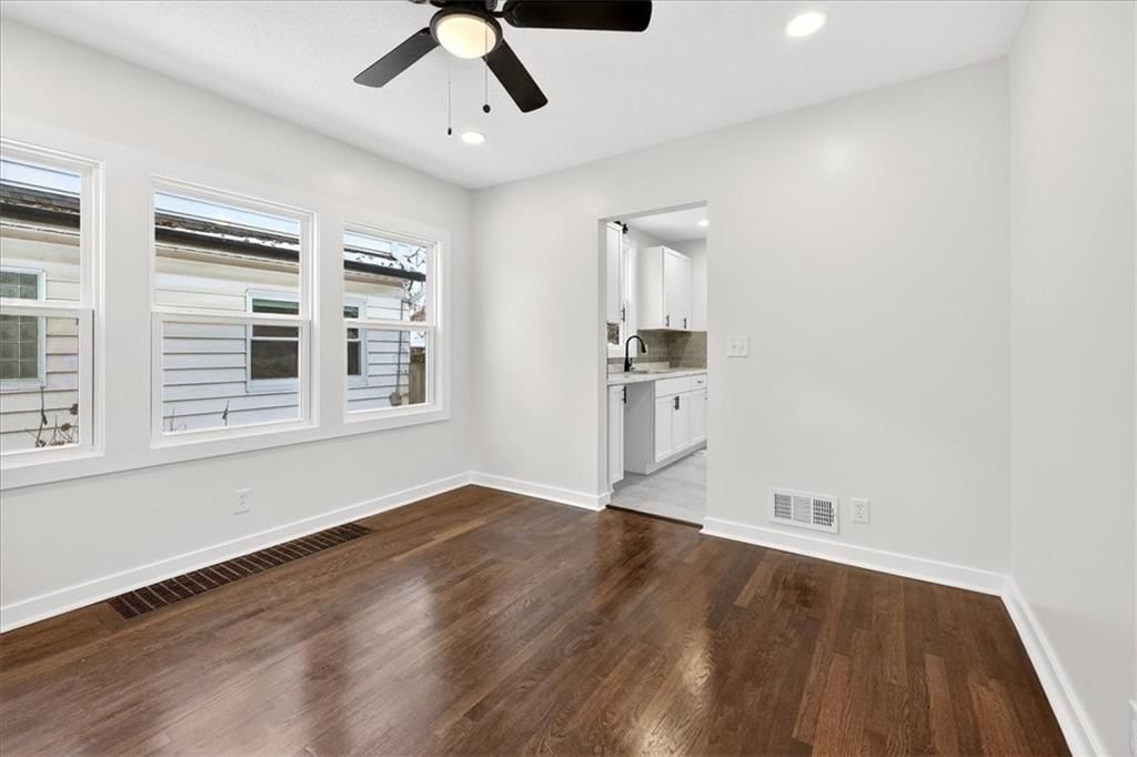 7520 Grand Avenue — photo 9