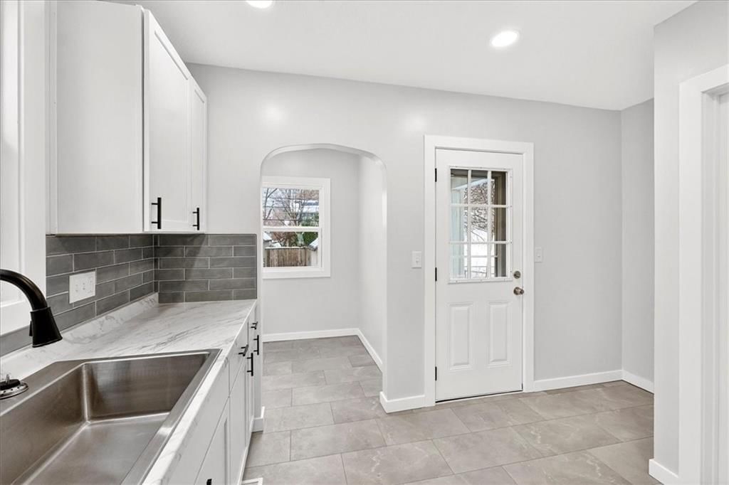 7520 Grand Avenue — photo 10