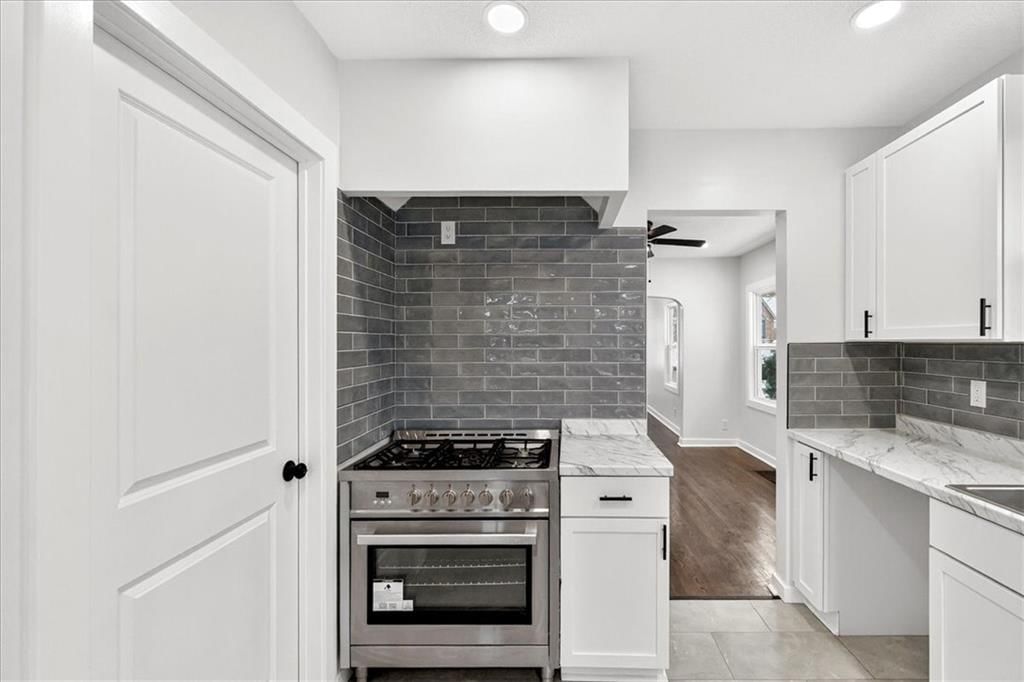 7520 Grand Avenue — photo 13