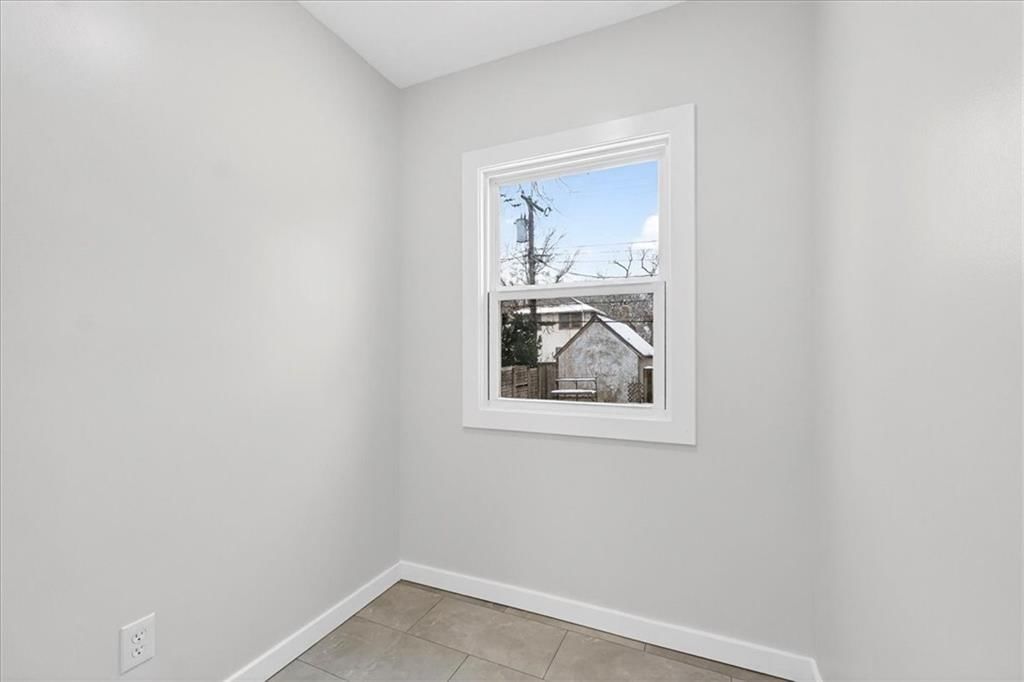 7520 Grand Avenue — photo 15