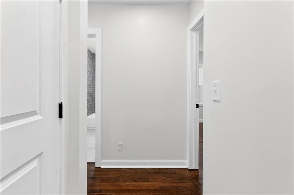 7520 Grand Avenue — photo 17