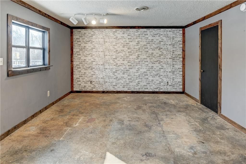 10 Bluebird Drive — photo 48