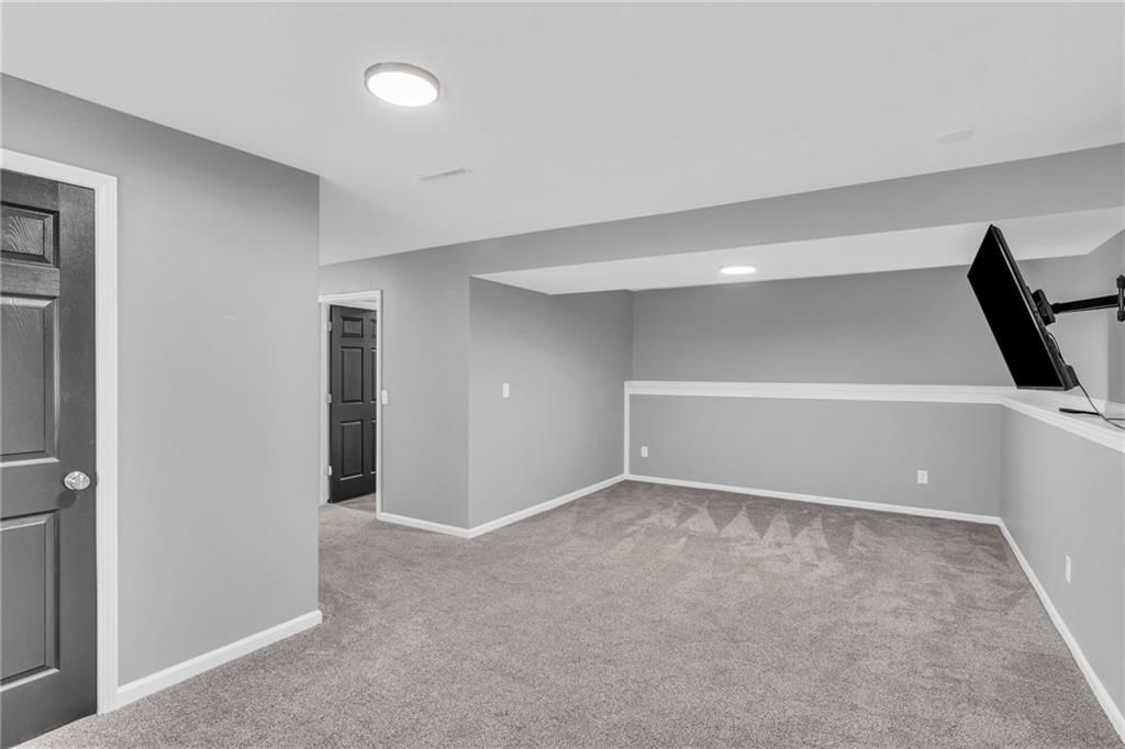 811 West Street — photo 13