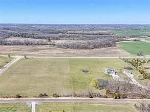 2063 Hedgehill Drive, Bates City, MO