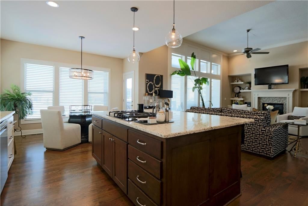 1700 NE Parkwood Drive — photo 13
