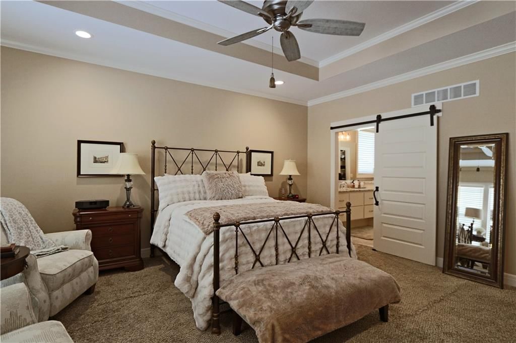 1700 NE Parkwood Drive — photo 21