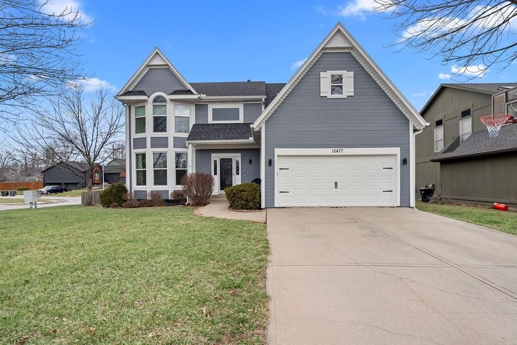 12477 S ACUFF Court, Olathe, KS