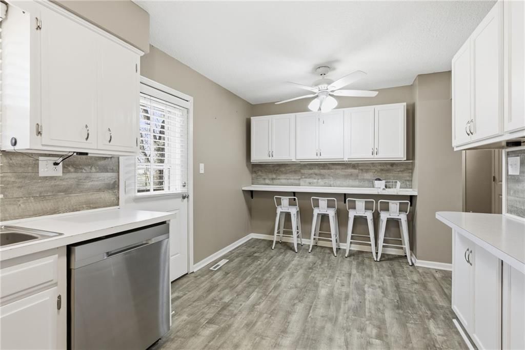 1304 SE Queens Court — photo 10