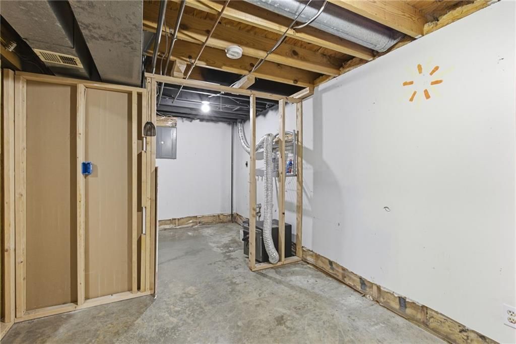 1304 SE Queens Court — photo 24