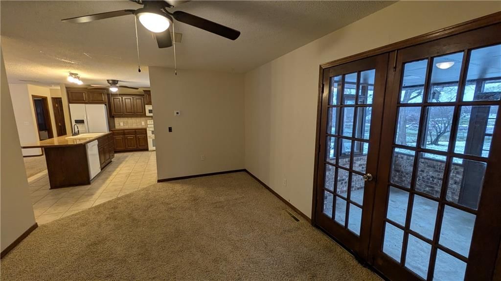 1408 Country Club Drive — photo 11
