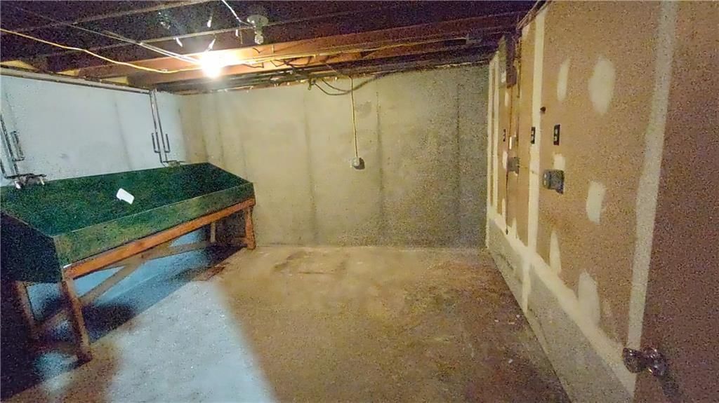 12413 Ewing Court — photo 37