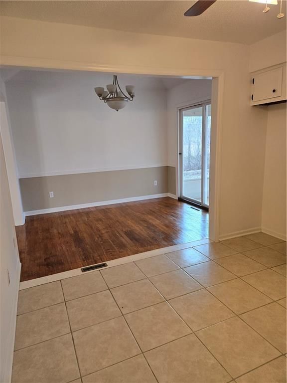 4212 E 105TH Terrace — photo 9