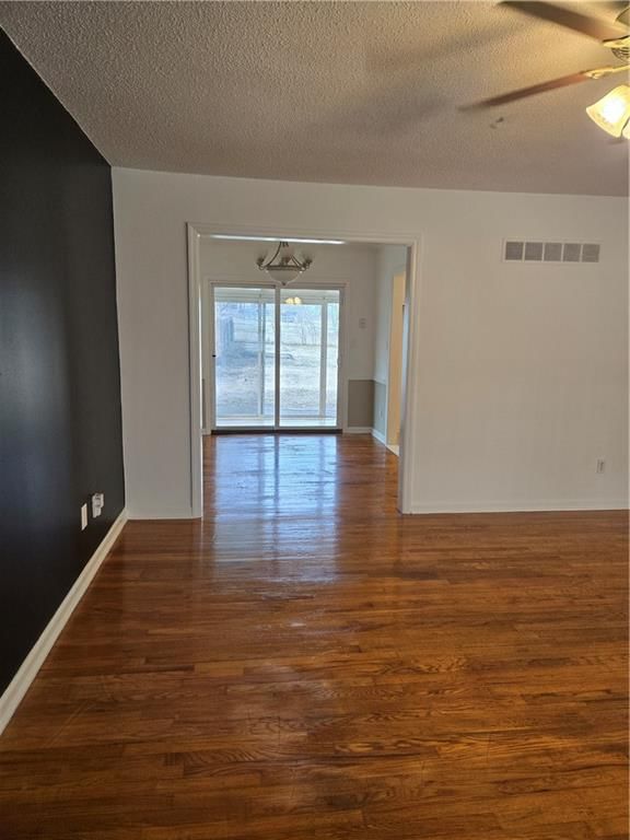 4212 E 105TH Terrace — photo 10