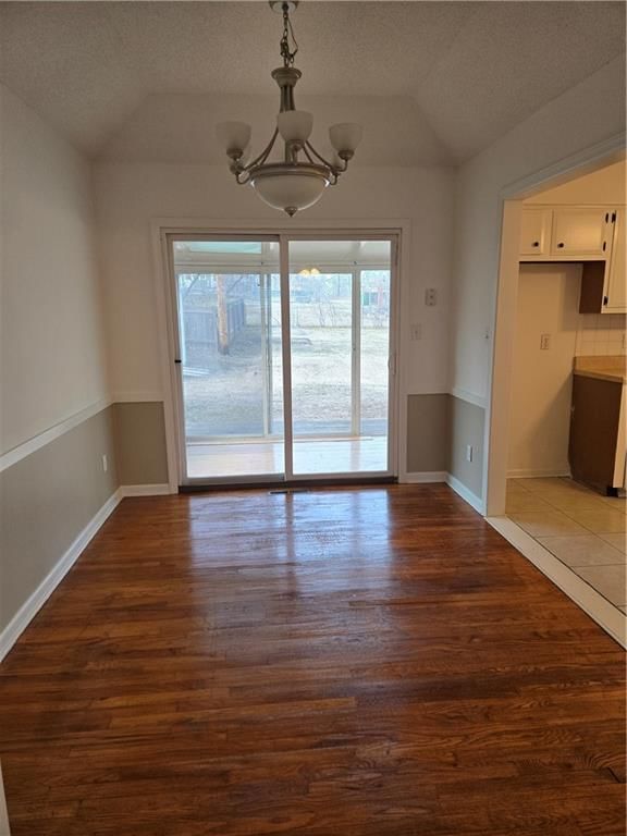 4212 E 105TH Terrace — photo 11