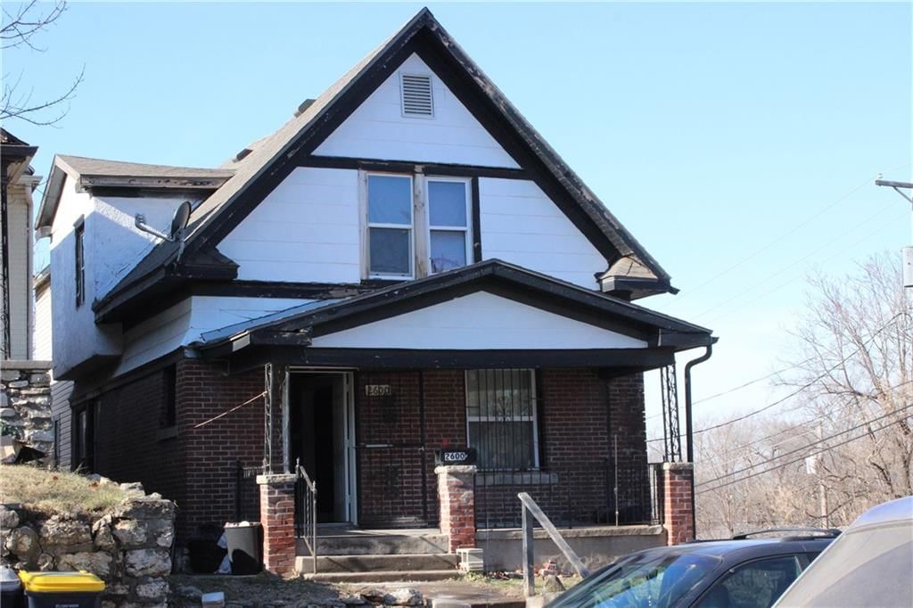 2600 Euclid Avenue — photo 4