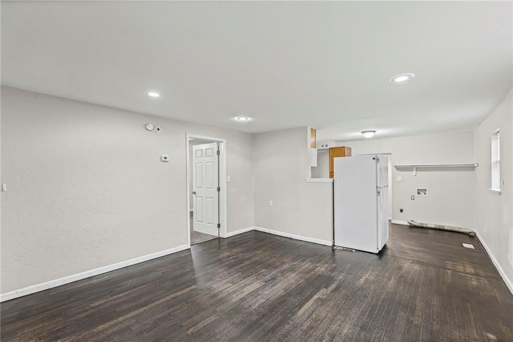 325 S Crane Street — photo 5