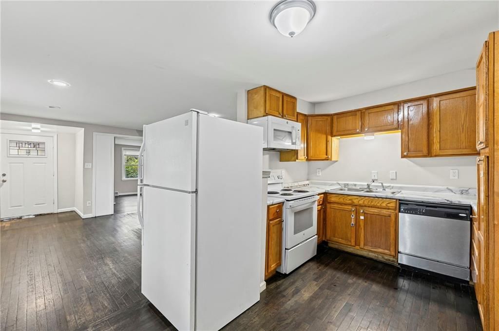 325 S Crane Street — photo 7